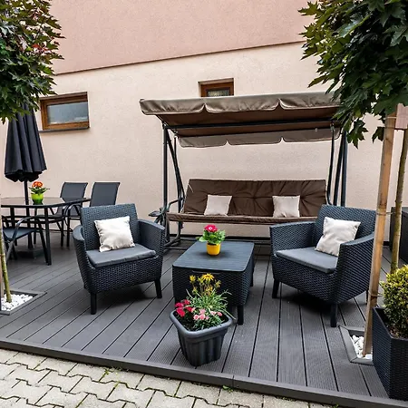 - Dvojpostelova Izba Apartmán Vel'ka Lomnica