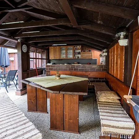 - Dvojpostelova Izba Vel'ka Lomnica